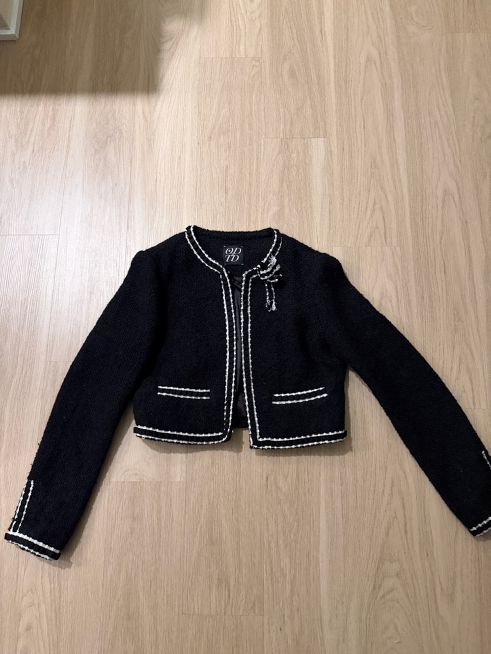 Cropped Black Bouclé Blazer with Contrast Trim